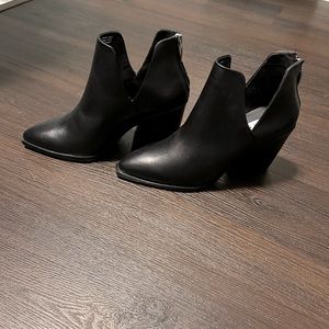 Steve Madden Alyse Booties